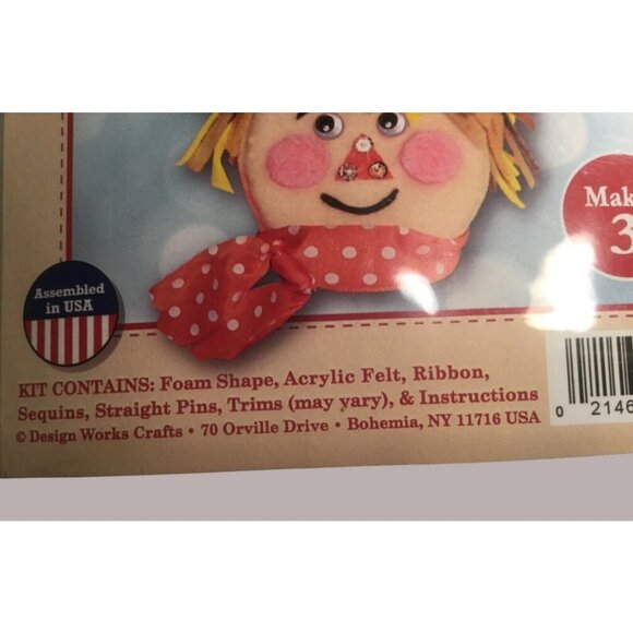 Fall Friends Scarecrow Ornament Craft Kit by Design Works - Picture 2 of 12